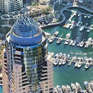 **** Hotel Marriott Harbour And United Arab Emirates