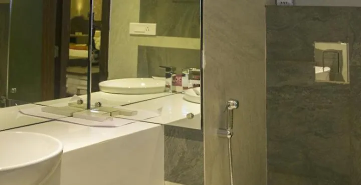 Emarald Hotel Calicut  Kozhikode