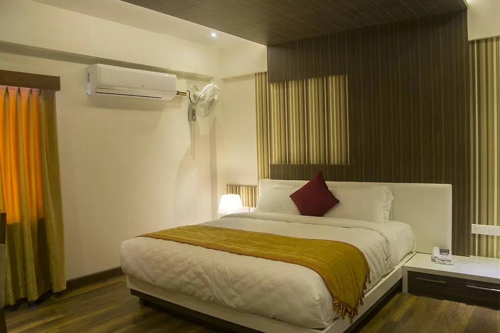 Emarald Hotel Calicut