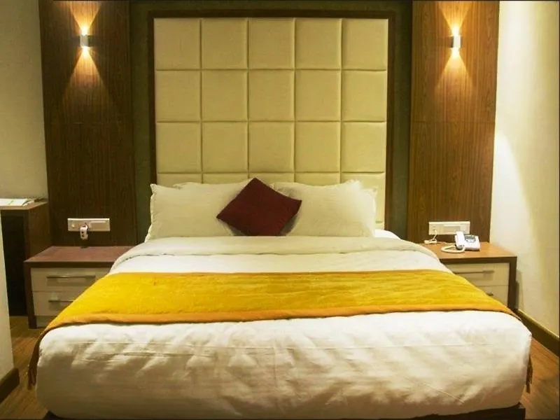 Emarald Hotel Calicut